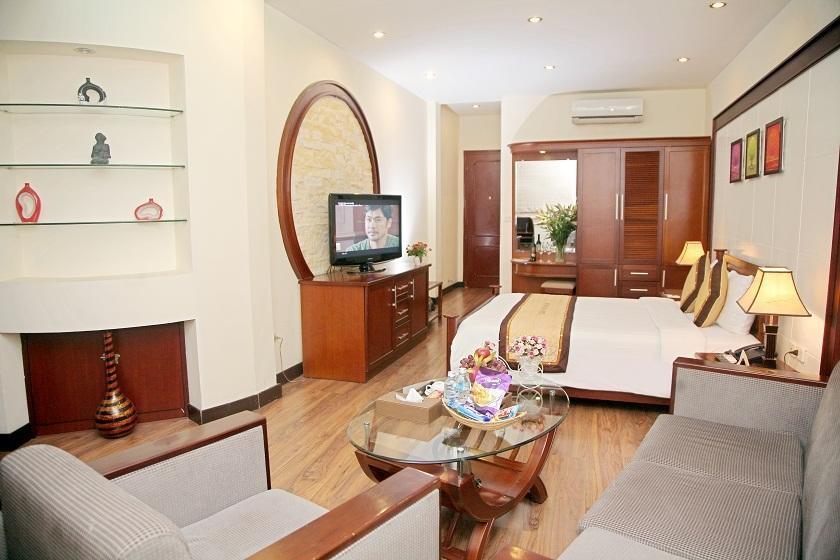Huyen Chau Hotel Ханой Екстериор снимка