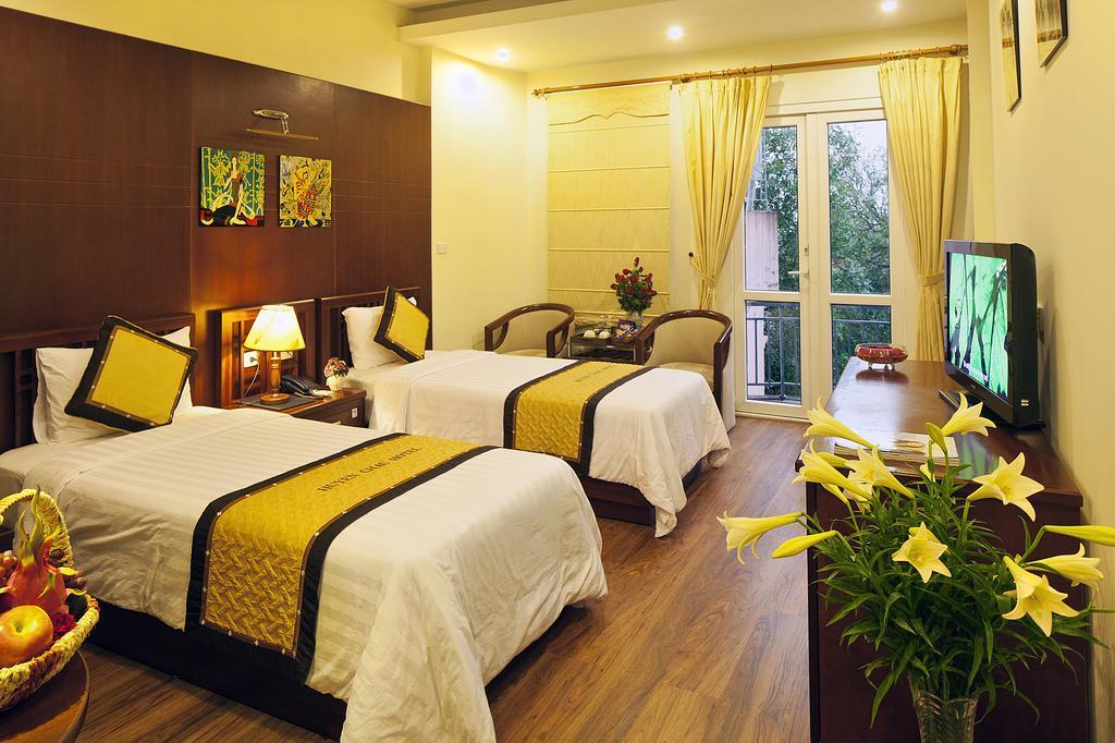 Huyen Chau Hotel Ханой Екстериор снимка