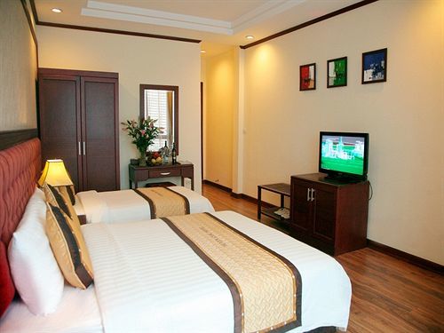 Huyen Chau Hotel Ханой Екстериор снимка